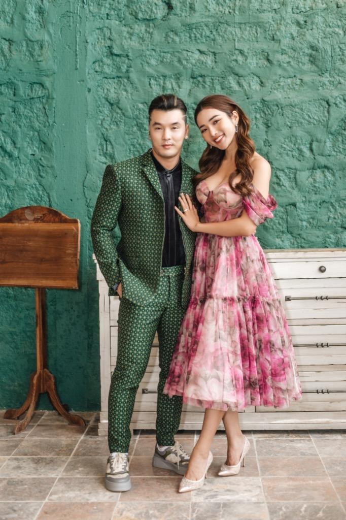 Ưng Hoàng Phúc và bà xã Kim Cương Ưng Hoàng Phúc và bà xã Kim Cương