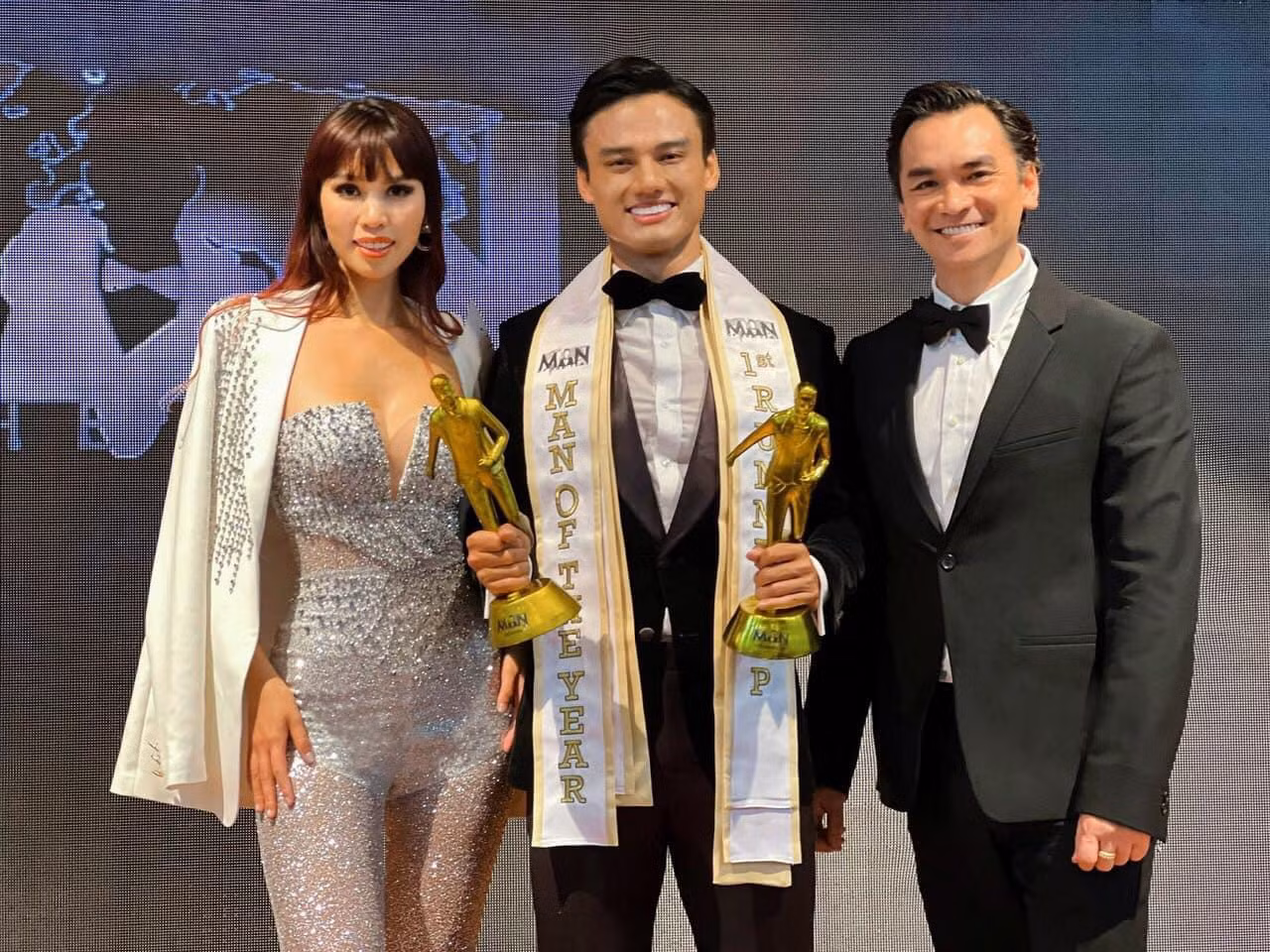 Siêu mẫu Hà Anh đồng hành cùng Minh Khắc tại Man Of The Year 2022