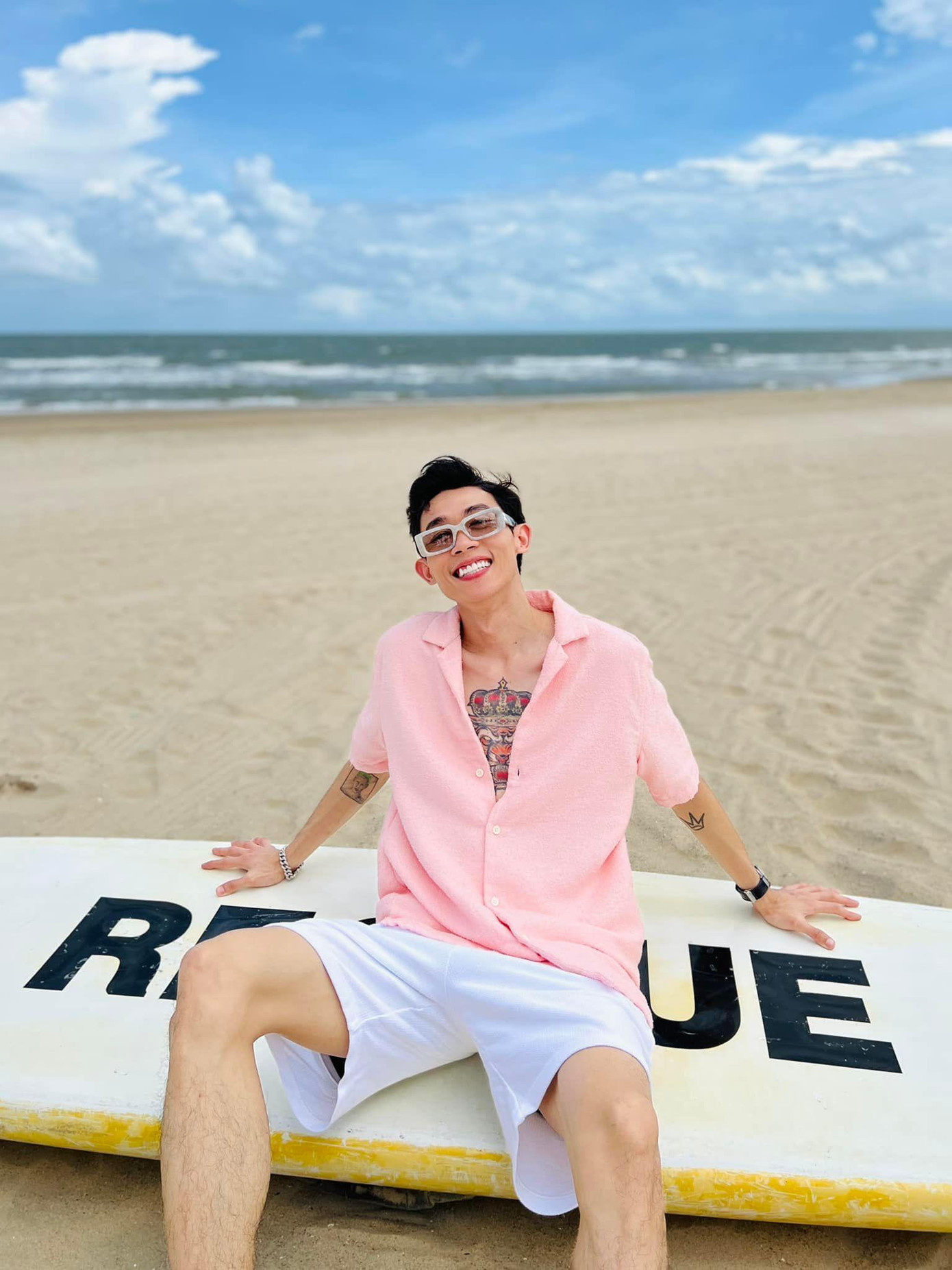 Ngoài đời, Hồng Thanh sở hữu phong cách cá tính, năng động Ngoài đời, Hồng Thanh sở hữu phong cách cá tính, năng động