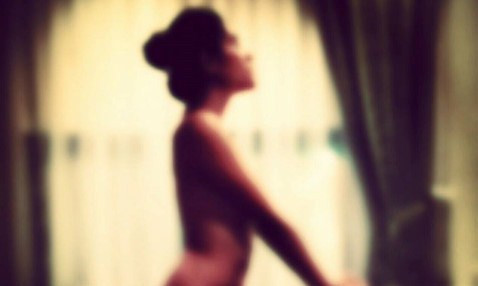 Showbiz 31/5: Vợ chồng Hoàng tử Harry trả lại hơn 9 triệu USD quà cưới ảnh 2