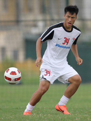 Cầu thủ Việt kiều Mạc Hồng Quân được trao cơ hội. Ảnh: VSI