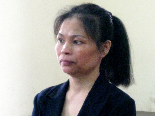 Bị cáo Nghiêm Thị Viết tại tòa. Bị cáo Nghiêm Thị Viết tại tòa