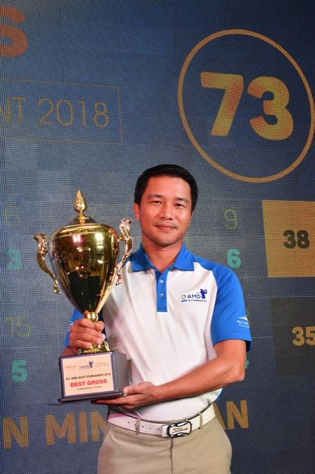 Golfer Nguyễn Minh Tuấn vô địch FLC AMD Golf Tournament 2018 ảnh 1
