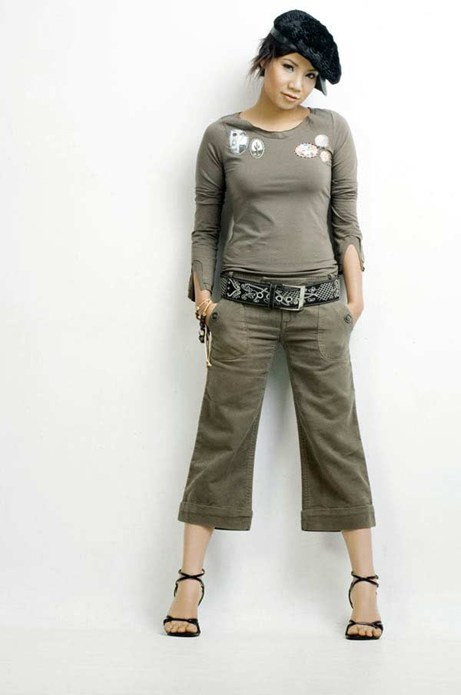 Hình ảnh Hồ Quỳnh Hương năm 2006