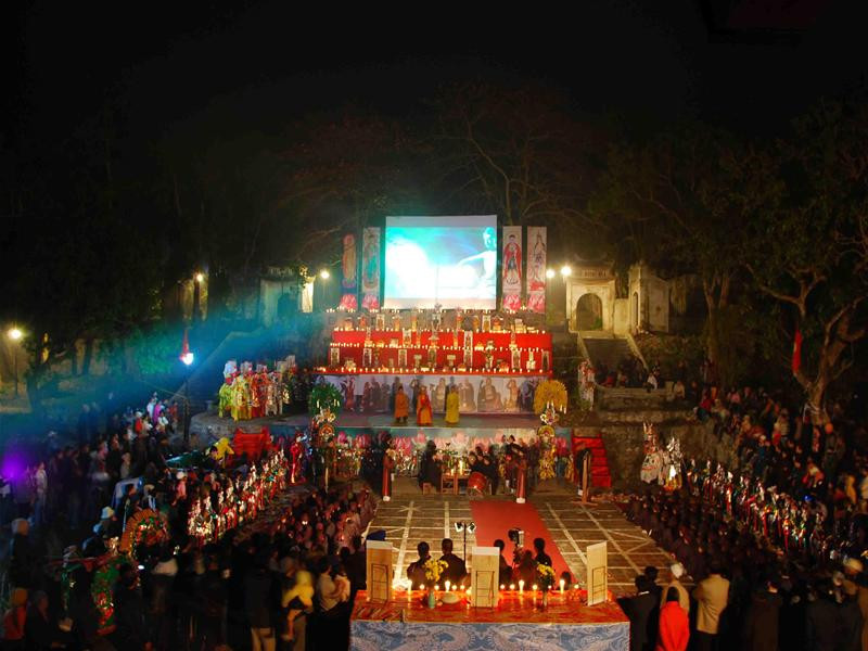 "Đại lễ cầu an" diễn ra từ 19h- 20h30 ngày mùng 7 tháng Giêng "Đại lễ cầu an" diễn ra từ 19h- 20h30 ngày mùng 7 tháng Giêng