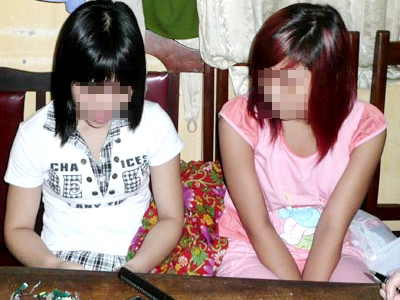 Hai nạn nhân được CAQ Đống Đa giải cứu 