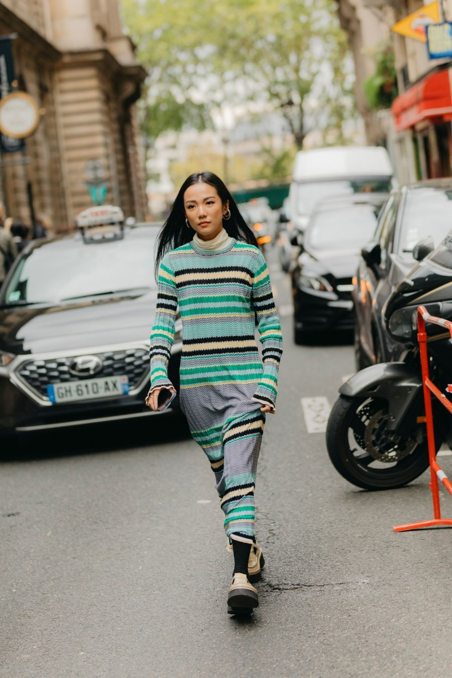 Trong một vài thí nghiệm trên các hình ba chiều tiết lộ kết quả bất ngờ về sọc ngang.