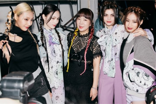 Những người khổng lồ trong ngành hàng xa xỉ toàn cầu nhắm đến Hàn Quốc như kinh đô thời trang và làm đẹp tiếp theo.