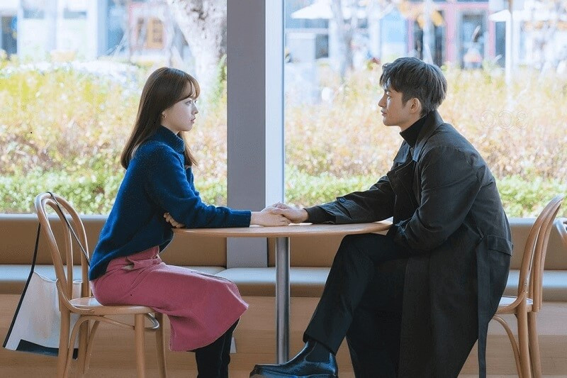 Người ấy ấn lòng bàn tay của bạn vào lòng bàn tay của mình chính là muốn nói bạn rất có ý nghĩa với họ. Người ấy ấn lòng bàn tay của bạn vào lòng bàn tay của mình chính là muốn nói bạn rất có ý nghĩa với họ.