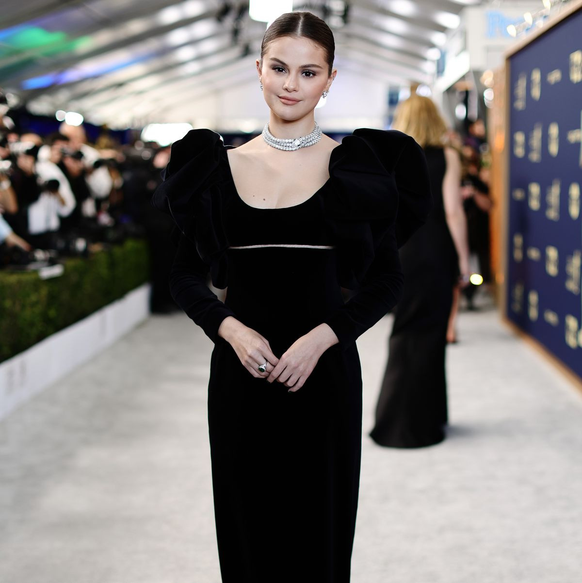 Selena có thể hẹn hò và chia tay thêm vài lần nhưng cô ấy không chọn kết hôn để giải quyết vấn đề. Selena có thể hẹn hò và chia tay thêm vài lần nhưng cô ấy không chọn kết hôn để giải quyết vấn đề.