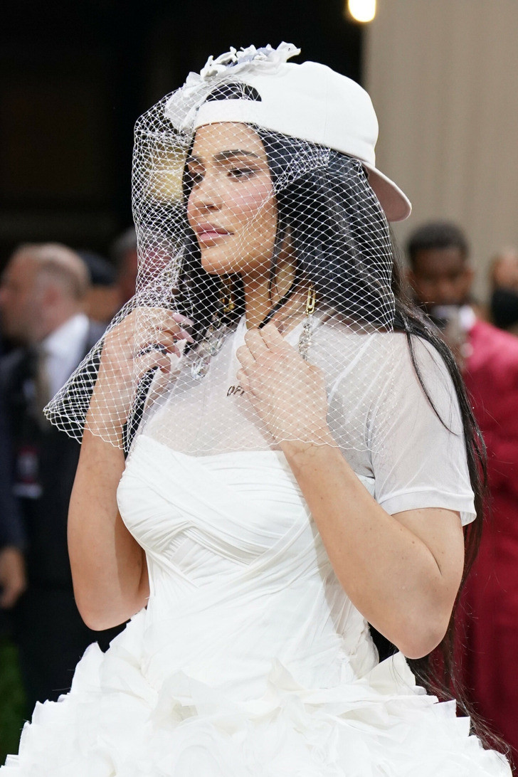 Dù khác xa với chủ đề được đưa ra nhưng bộ trang phục đã nhận được nhiều sự quan tâm và lời bàn tán nhất trên mạng xã hội. Dù khác xa với chủ đề được đưa ra nhưng bộ trang phục đã nhận được nhiều sự quan tâm và lời bàn tán nhất trên mạng xã hội.