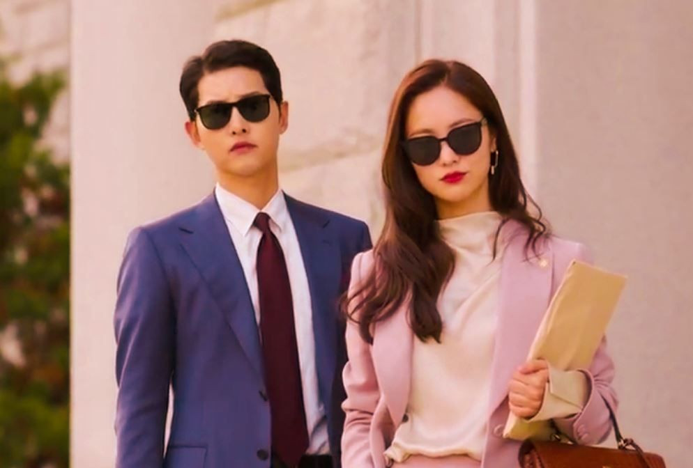 Người giàu có châm ngôn làm hết sức và chơi hết mình.