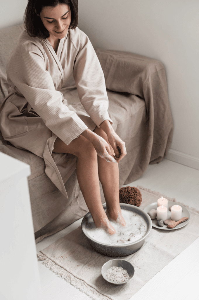 Baking soda có tác dụng hiệu quả trong làm đẹp, cụ thể là dùng để tẩy tế bào chết rất tiện lợi.