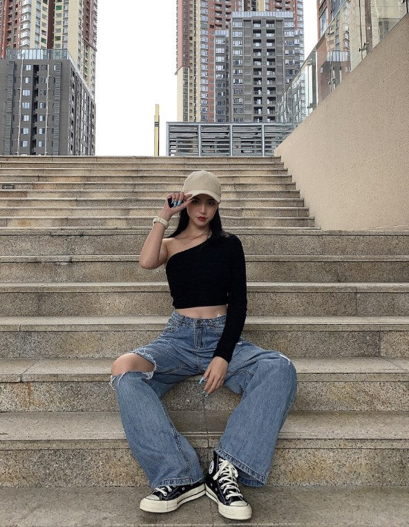 Trên thực tế, quần áo màu đen rất tương phản.