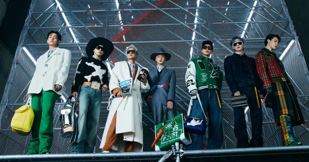 Các thành viên BTS đều tham gia nhiều sự kiện thời trang khác nhau với vai trò cá nhân và tham gia làm đại diện cho các nhà mốt xa xỉ.