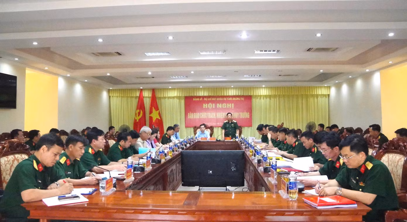 Toàn cảnh hội nghị.