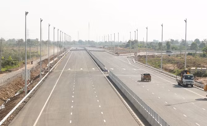 Một số dự án cao tốc chậm giải ngân vốn đầu tư công năm 2024. (Ảnh minh họa: VGP).