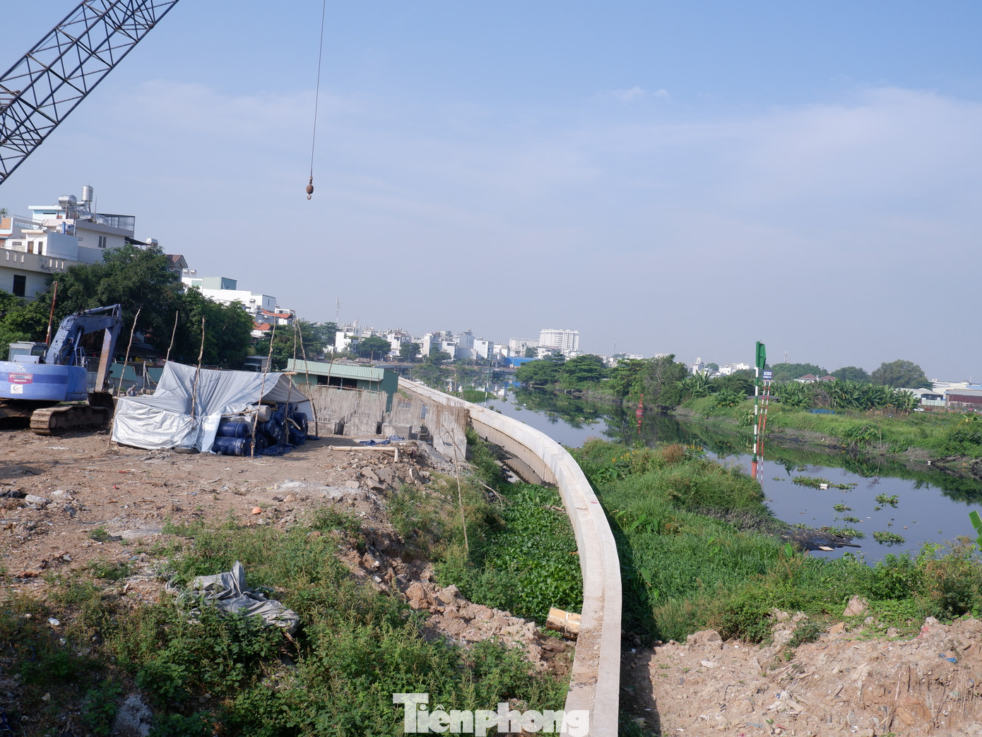 Dự án có tổng chiều dài 32km với mục tiêu đảm bảo tiêu thoát nước, chống ngập cho diện tích 14.900 ha, giải quyết ô nhiễm môi trường, kết nối hạ tầng giao thông, nâng cao chất lượng cuộc sống người dân và làm nền tảng cho sự phát triển kinh tế thành phố trong tương lai.