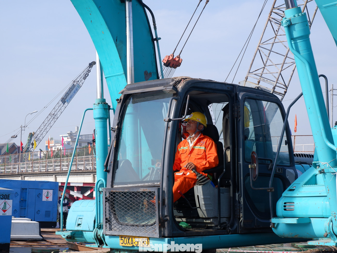 Hoạt động thi công được diễn ra ngay sau khi nhà thầu tiếp nhận mặt bằng gói thầu xây lắp số 10.