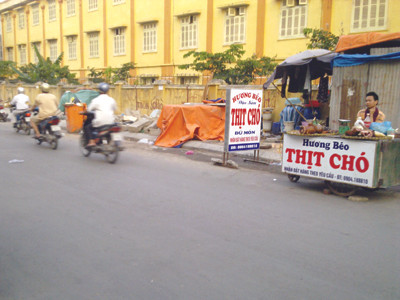 Thịt chó được bày bán ở Hà Nội 