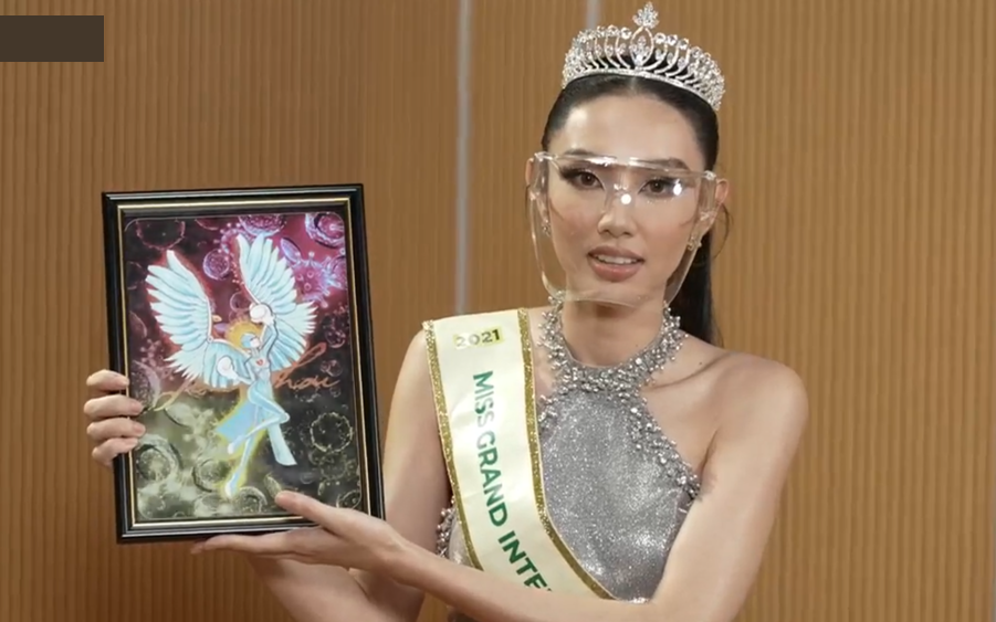 Thuỳ Tiên đã quyết định chọn bộ trang phục "Thiên thần" trong phần thi trang phục dân tộc.