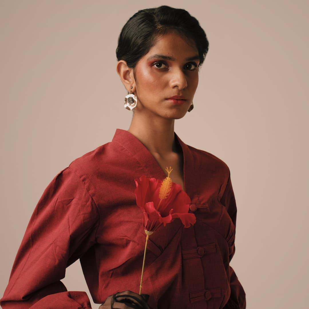 Tối 17/9, người đẹp Nadita Banna đã vượt qua 7 đối thủ để đăng quang ngôi vị Hoa hậu Hoàn vũ Singapore 2021.