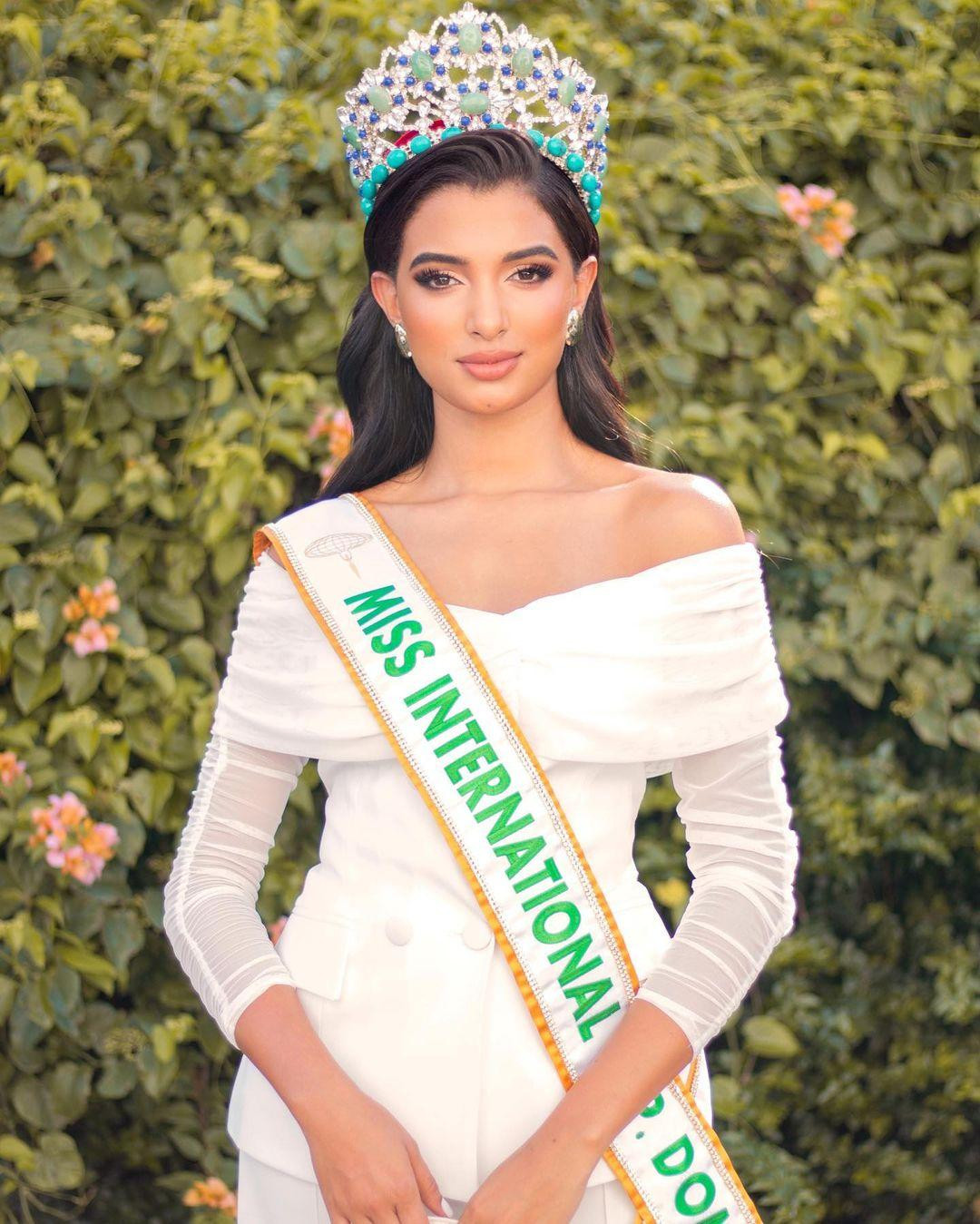 Cô sẽ giành quyền đại diện cho quốc gia tham dự cuộc thi Hoa hậu Quốc tế 2020 dự kiến tổ chức vào năm sau ở Nhật Bản. Trước đó, cuộc thi Hoa hậu Quốc tế 2021 đã bị huỷ do dịch COVID-19.