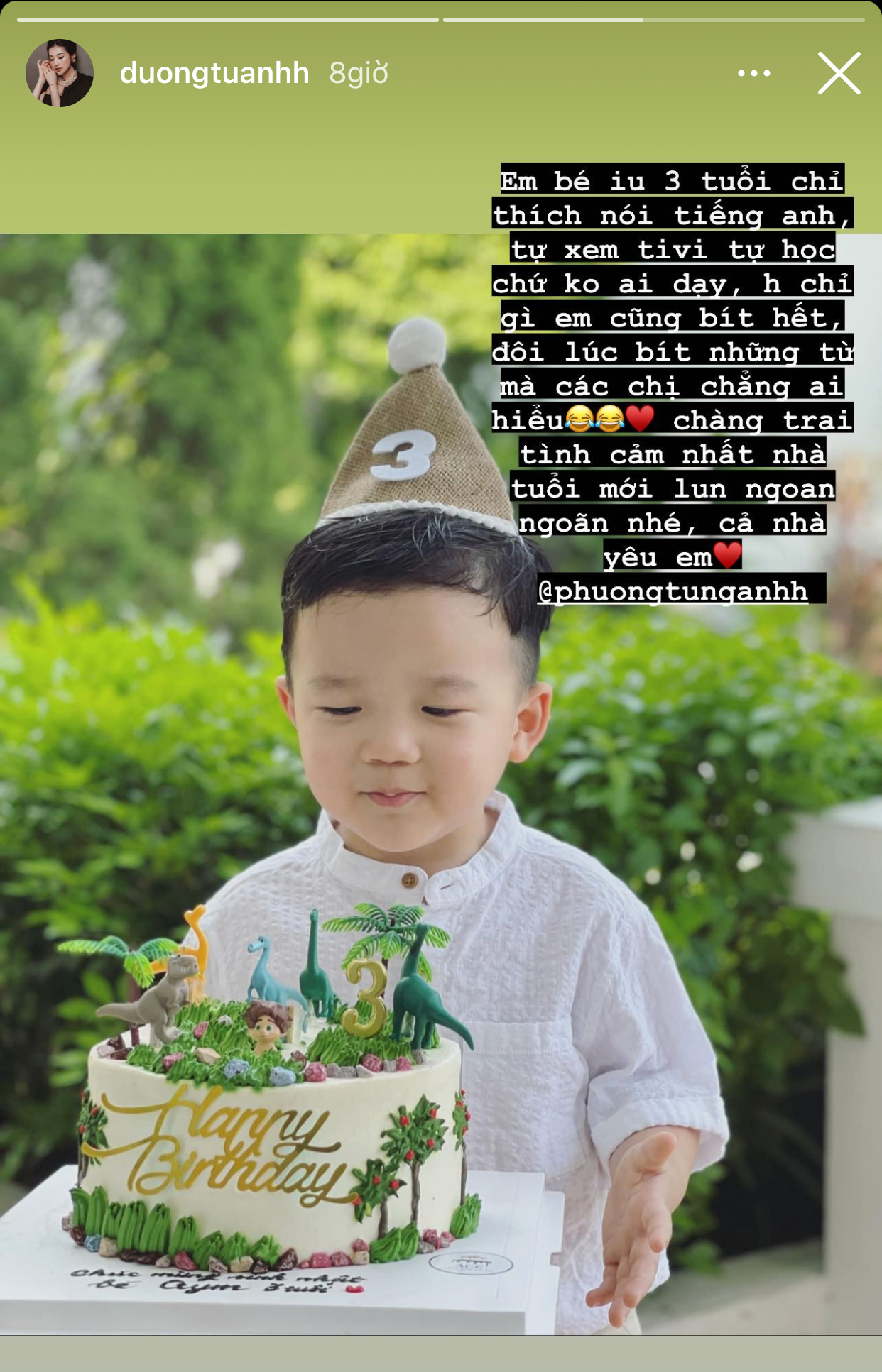 Á hậu Tú Anh đăng ảnh chúc mừng sinh nhật con trai trong mùa dịch.