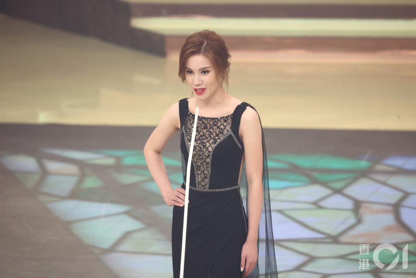 Mặc dù trước đó, Uyển Dĩnh không phải là thí sinh nổi bật, tuy nhiên chiến thắng của cô vẫn được lòng công chúng xứ Cảng Thơm.