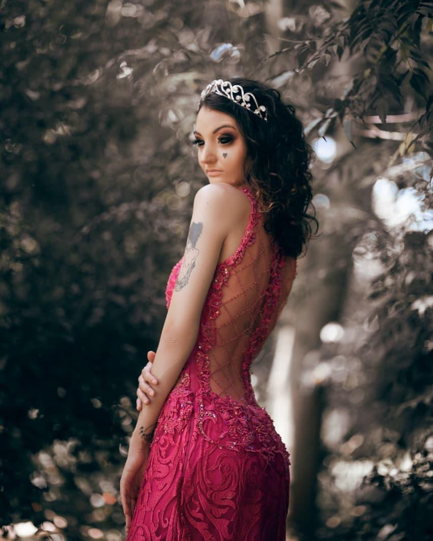 Nhan sắc của Nathy Braga gây ra rất nhiều tranh cãi trên mạng.