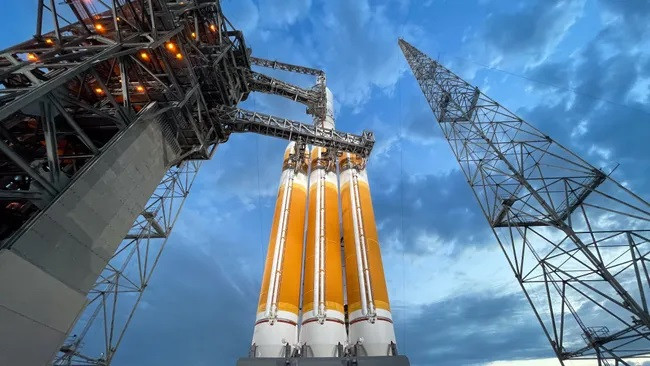 United Launch Alliance chuẩn bị phóng tên lửa hạng nặng Delta IV tại Trạm Lực lượng Không gian Cape Canaveral ở Florida. (Ảnh: United Launch Alliance)