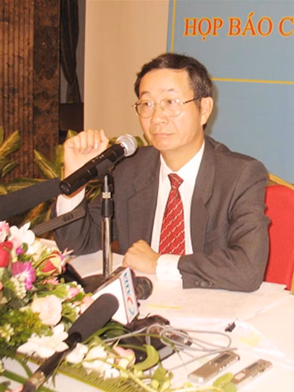Đại sứ Trung Quốc Tôn Quốc Tường tại cuộc họp báo sáng 6-1 - Ảnh: Đ.P