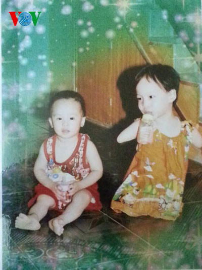 Từ bé, Linh Chi đã cố gắng tự làm những việc của cá nhân