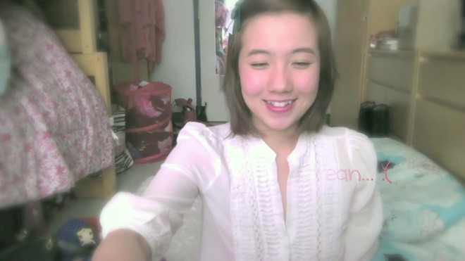 Ở Việt Nam, các bạn trẻ hâm mộ nhạc Hàn Quốc là những người đầu tiên biết tới Kiyomi và thực hiện clip cover. Hiện nay, trào lưu này đang lan rộng với tốc độ chóng mặt. Hot girl Mie được cho là người tiên phong trong trào lưu Kiyomi của giới trẻ Việt Nam. Bài viết: http://news.zing.vn/Ba-Tung-xep-thu-2-trong-top-tu-khoa-hot-nhat-gioi-tre-2013-post378696.html#category Nguồn Zing News 