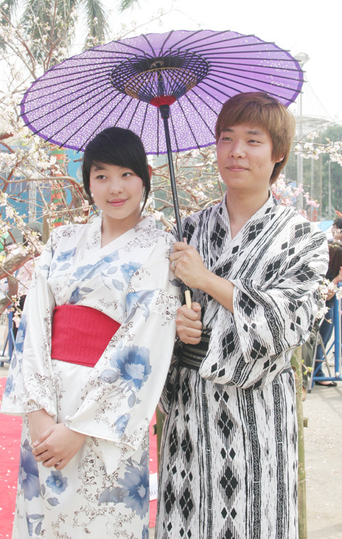 Duyên dáng bên trang phục kimono nam