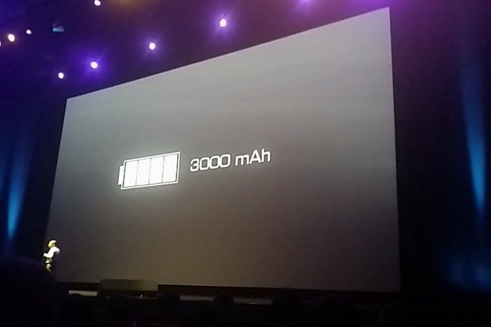 Giá Bphone mạ vàng đắt ngang iPhone 6 Plus ảnh 39