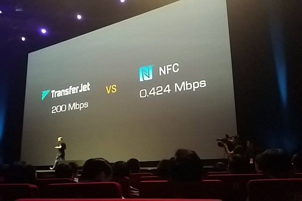 Giá Bphone mạ vàng đắt ngang iPhone 6 Plus ảnh 20