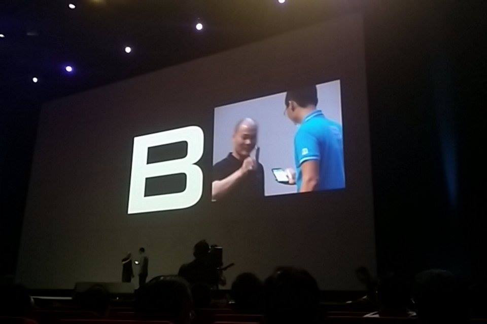 Giá Bphone mạ vàng đắt ngang iPhone 6 Plus ảnh 18