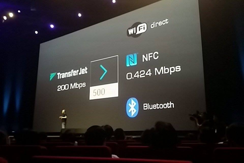 Giá Bphone mạ vàng đắt ngang iPhone 6 Plus ảnh 19