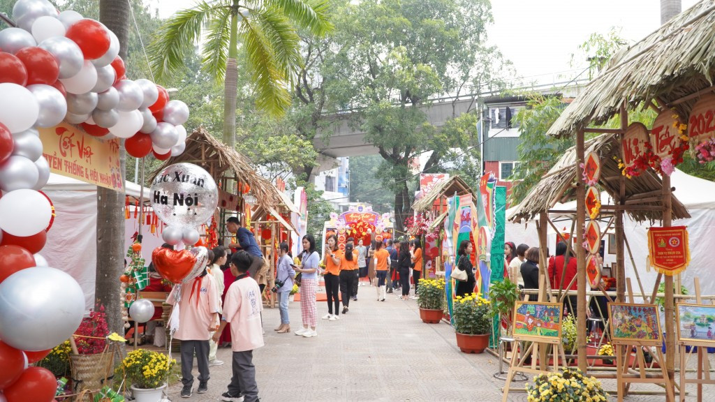 Không khí tết rộn ràng tại Ngày hội “Thiếu nhi Thủ đô tỏa sáng”