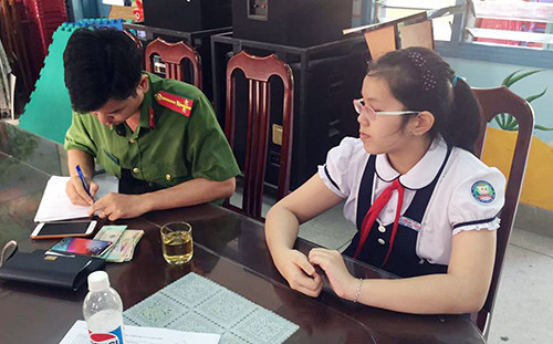 Bản tin 8H: Hà Nội có 38 cán bộ bị phơi nhiễm HIV ảnh 1