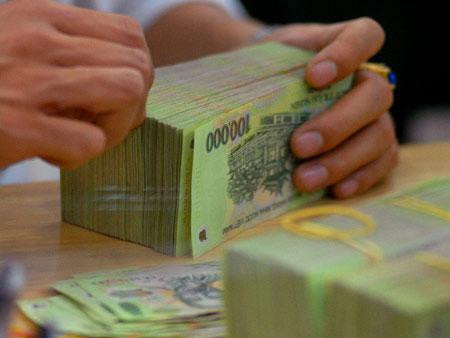 Nợ lương, chậm lương đang là một thảm cảnh diễn ra ở nhiều nơi. Ảnh: Internet. Nợ lương, chậm lương đang là một thảm cảnh diễn ra ở nhiều nơi. Ảnh: Internet