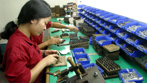 Lãi suất tăng cao, sản xuất càng khó khăn. Ảnh: Agribank