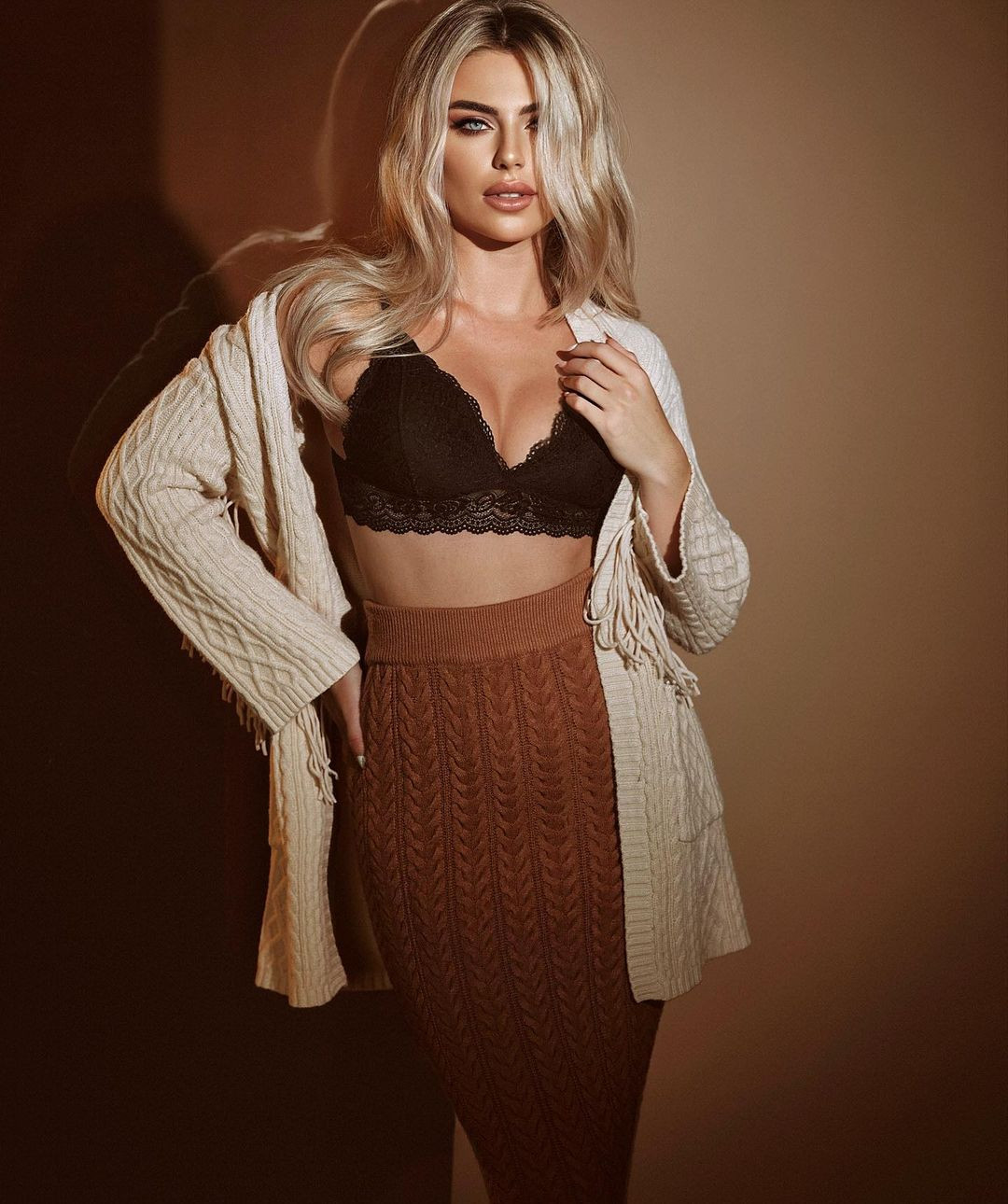 Nhiều khán giả cho rằng Lucrezia cần xây dựng lại hình ảnh chuyên nghiệp và thanh lịch hơn nếu cô muốn để lại ấn tượng ở sân chơi Hoa hậu Thế giới. Công chúng cũng góp ý Lucrezia nên tích cực hơn trong công tác từ thiện, xã hội.