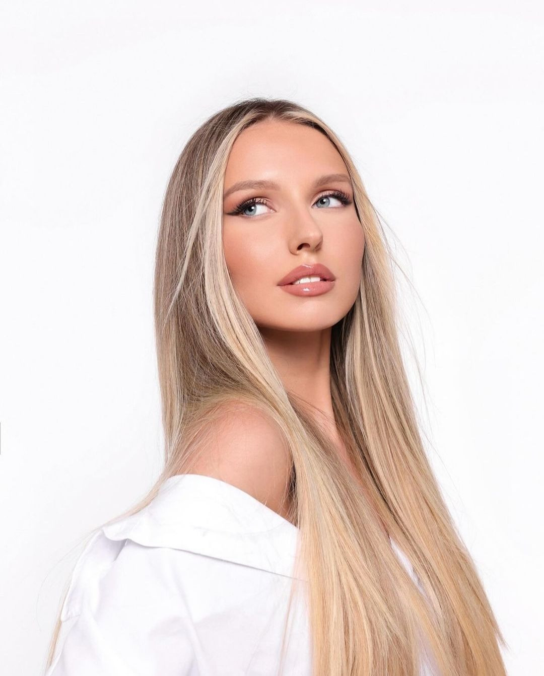 Người đẹp Rumina Ivezaj đăng quang danh hiệu Miss Universe Montenegro 2024.