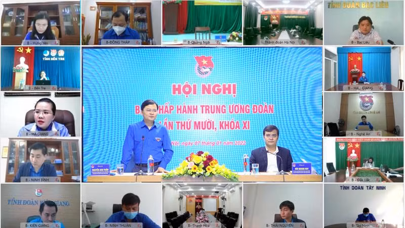 Hội nghị diễn ra dưới hình thức trực tiếp kết hợp trực tuyến