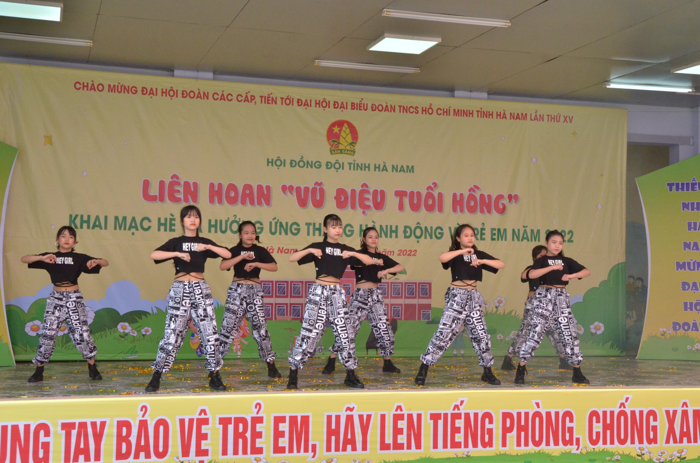 Các tiết mục “Bước nhảy măng non” gây ấn tượng