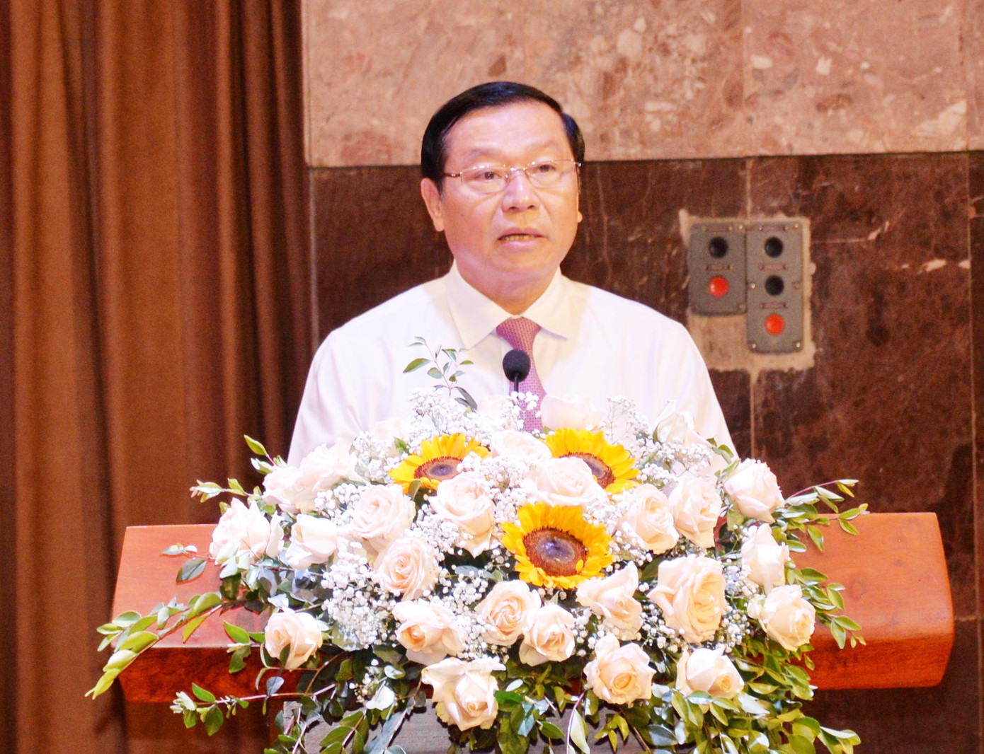 Ông Lại Xuân Môn, Ủy viên Trung ương Đảng, Phó Trưởng ban Thường trực Ban Tuyên giáo Trung ương phát biểu tại triển lãm (Ảnh: Mai Hương)