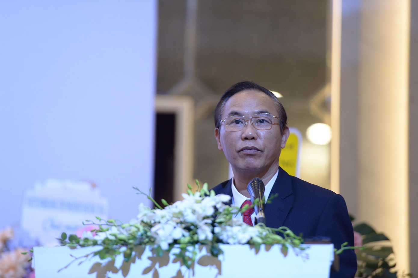 Thứ trưởng Bộ NN&PTNT Phùng Đức Tiến Thứ trưởng Bộ NN&PTNT Phùng Đức Tiến