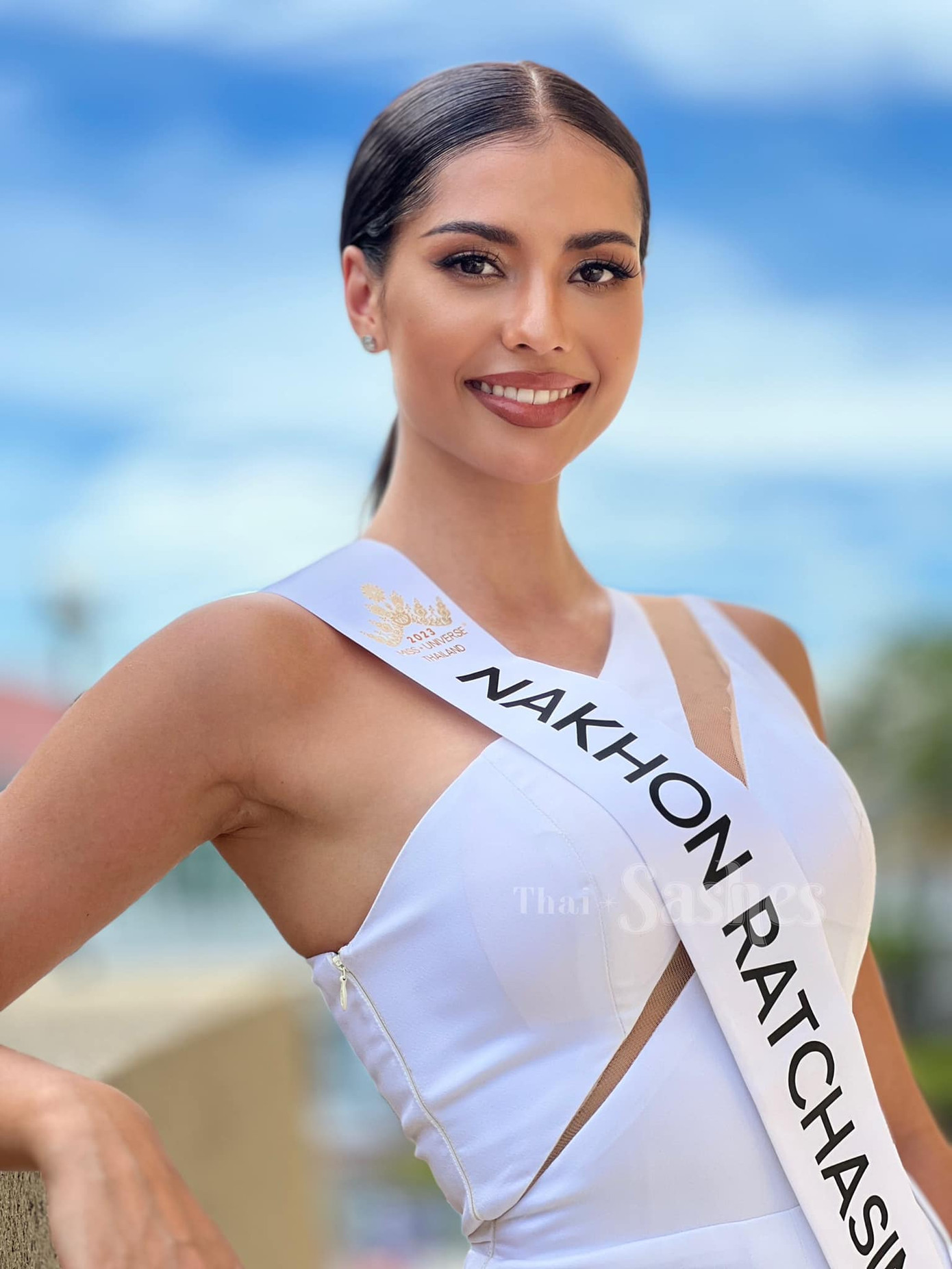 Hoa hậu Siêu quốc gia 2019 Anntonia Porsild đại diện cho tỉnh Nakhon Ratchasima. Cô gây xôn xao khi quyết định từ bỏ danh hiệu Hoa hậu Siêu quốc gia để tìm kiếm tấm vé đại diện cho Thái Lan tham dự Hoa hậu Hoàn vũ 2023. Anntonia Porsild được xem là ứng viên nặng ký khiến các đối thủ phải dè chừng. Anntonia Porsild sinh năm 1997, mang hai dòng máu Đan Mạch - Thái Lan với chiều cao 1,73 m và thân hình nóng bỏng.